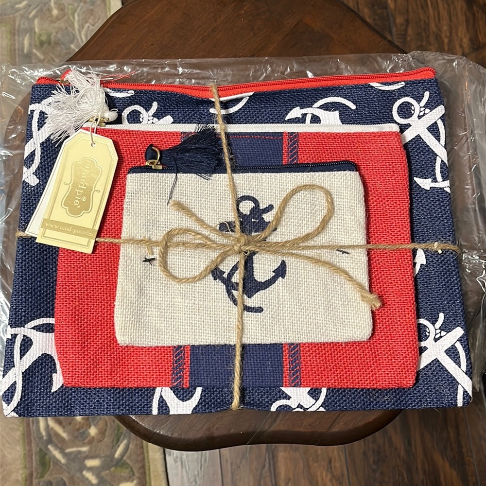 NWT Mud Pie zippered pouches